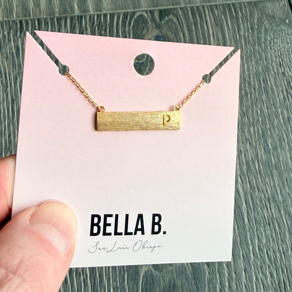 Gold Bar Initial Necklace "P"